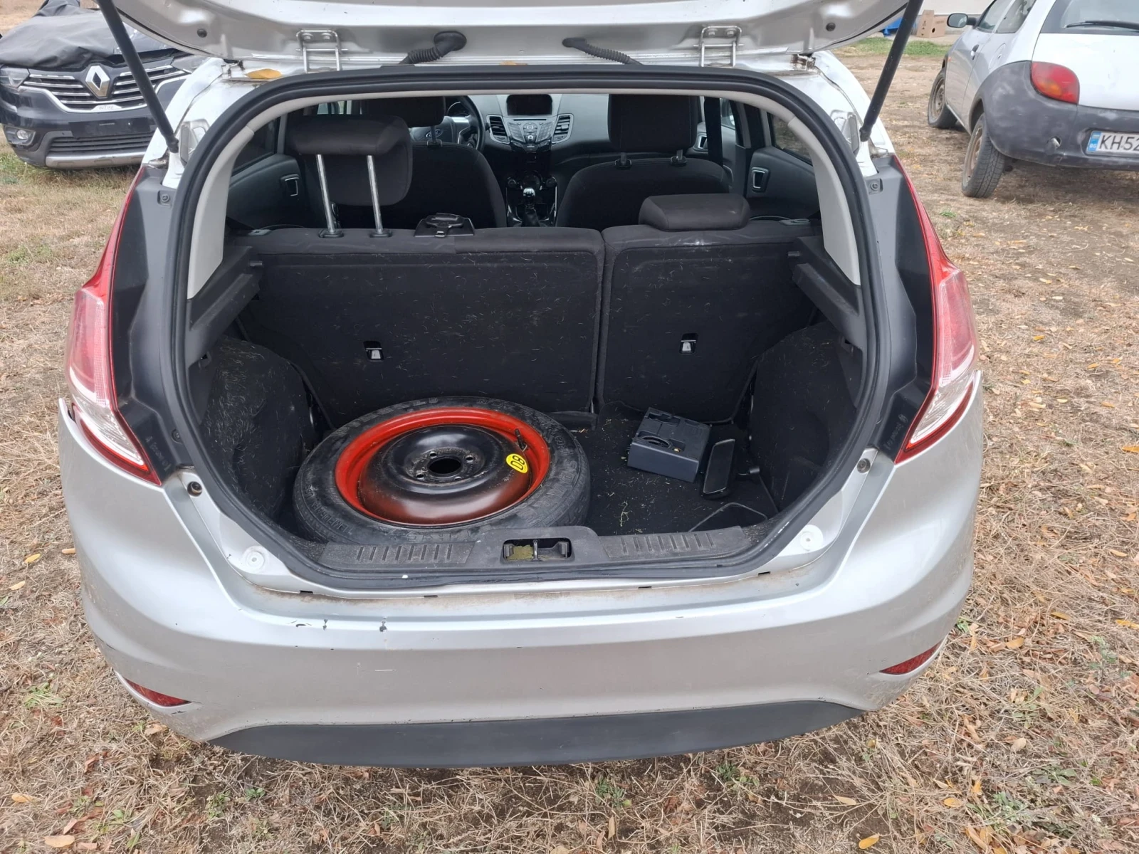 Ford Fiesta, снимка 10 - Автомобили и джипове - 56568164