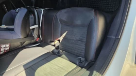 Mercedes-Benz GLA 200, снимка 8