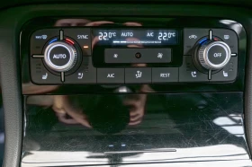 VW Touareg 3.0TDI/Terrain-Tech/Обдухване/dYnaudio/Пано/Камера, снимка 13
