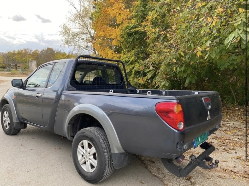 Mitsubishi L200 2.5DID, снимка 4 - Автомобили и джипове - 47955531