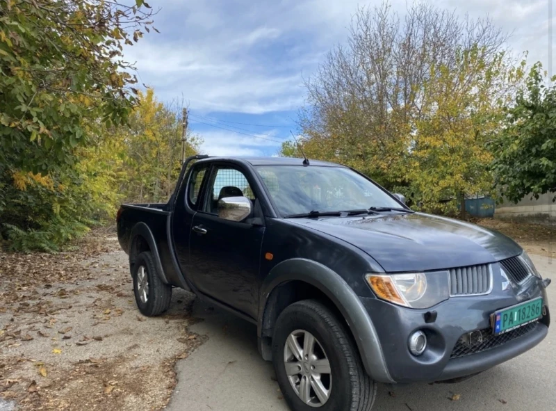 Mitsubishi L200 2.5DID, снимка 3 - Автомобили и джипове - 47955531