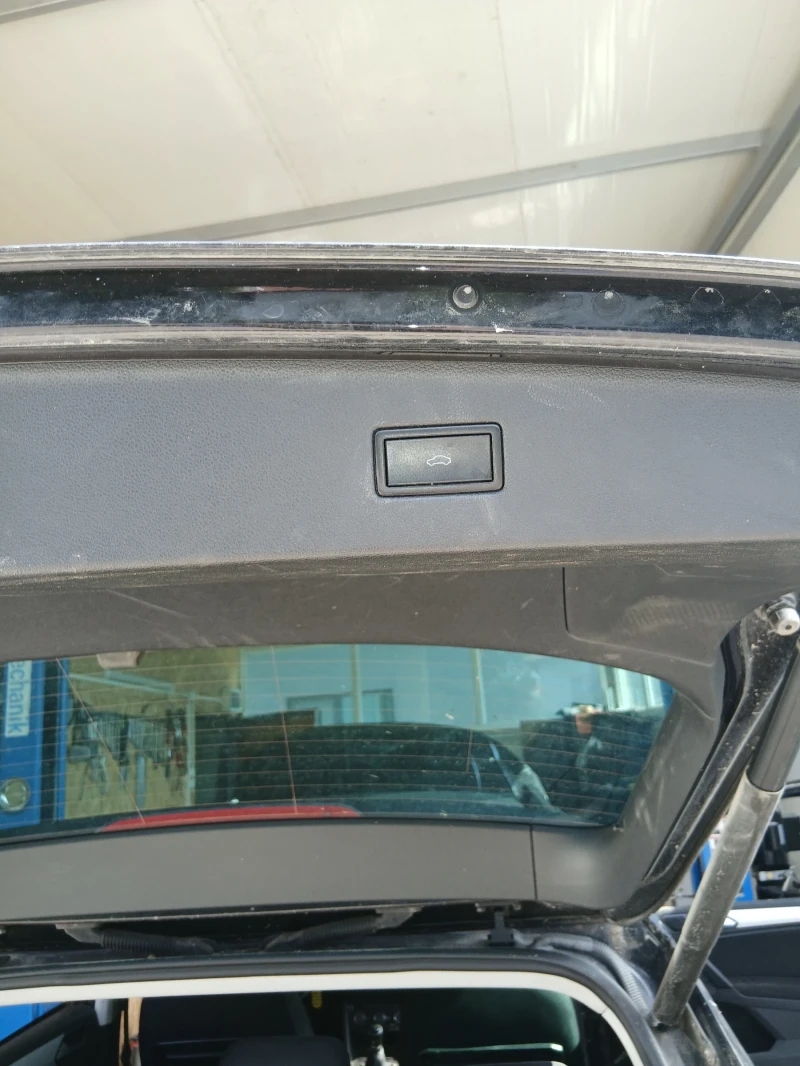 VW Tiguan 2 TDI, снимка 13 - Автомобили и джипове - 53010247