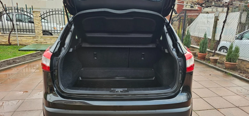 Nissan Qashqai DIG-T, снимка 8 - Автомобили и джипове - 52777287