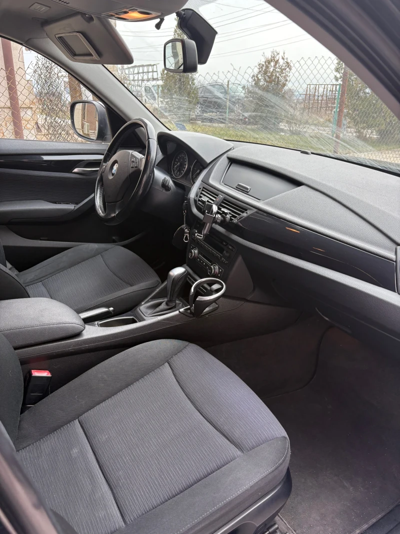 BMW X1, снимка 9 - Автомобили и джипове - 53090226