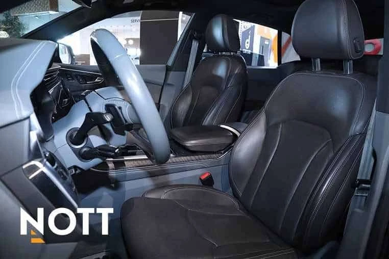 Audi Q8 TECHNIK | S-LINE /CARFAX /ФИНАНСИРАНЕ, снимка 9 - Автомобили и джипове - 54609036
