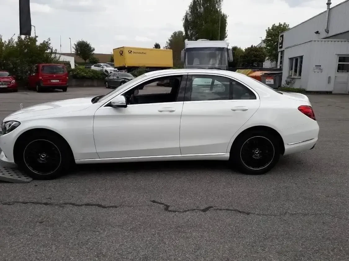 Mercedes-Benz C 180, снимка 1