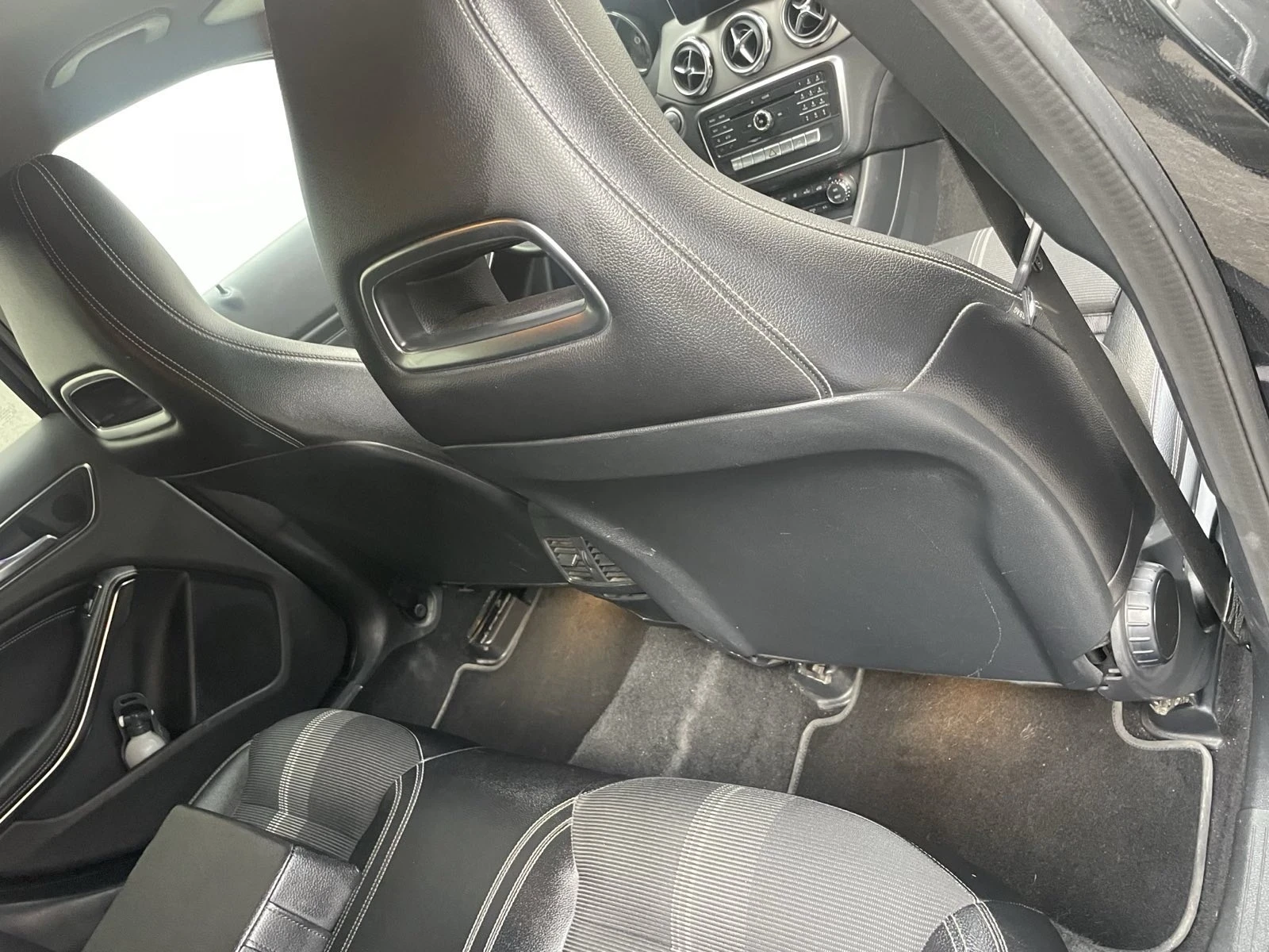 Mercedes-Benz GLA 200 | Mobile.bg   14