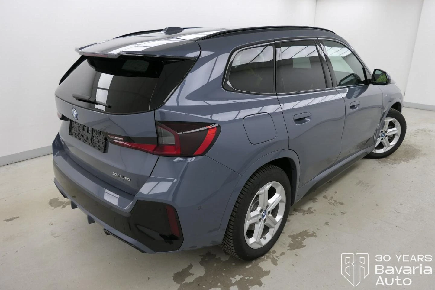 BMW iX1 30 xDrive M Sport Paket | Mobile.bg   3