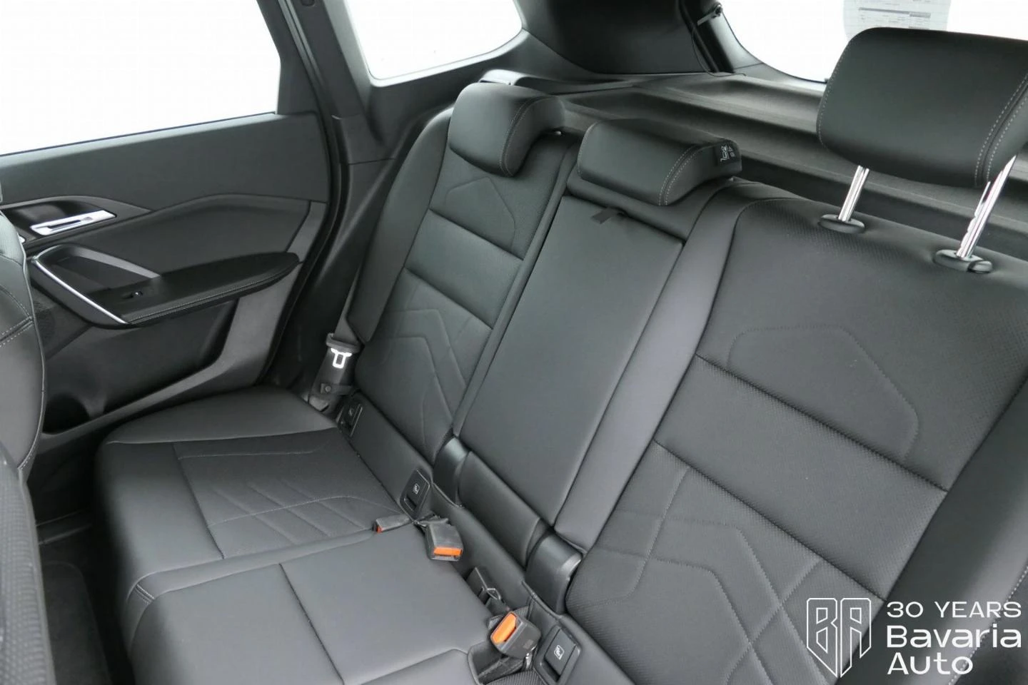 BMW iX1 30 xDrive M Sport Paket | Mobile.bg   8