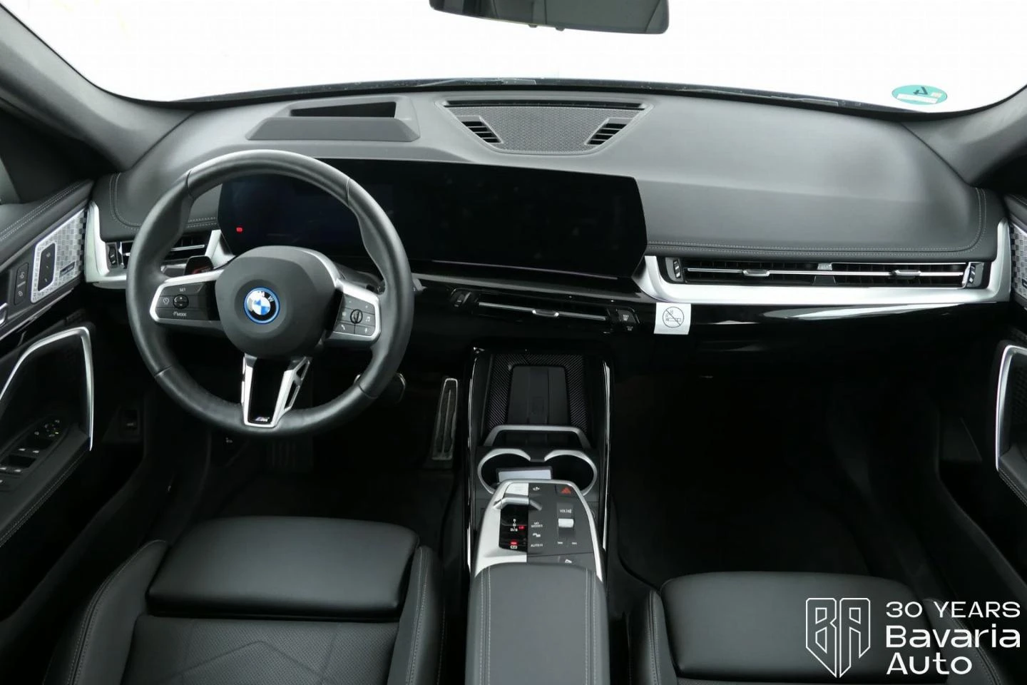 BMW iX1 30 xDrive M Sport Paket | Mobile.bg   6