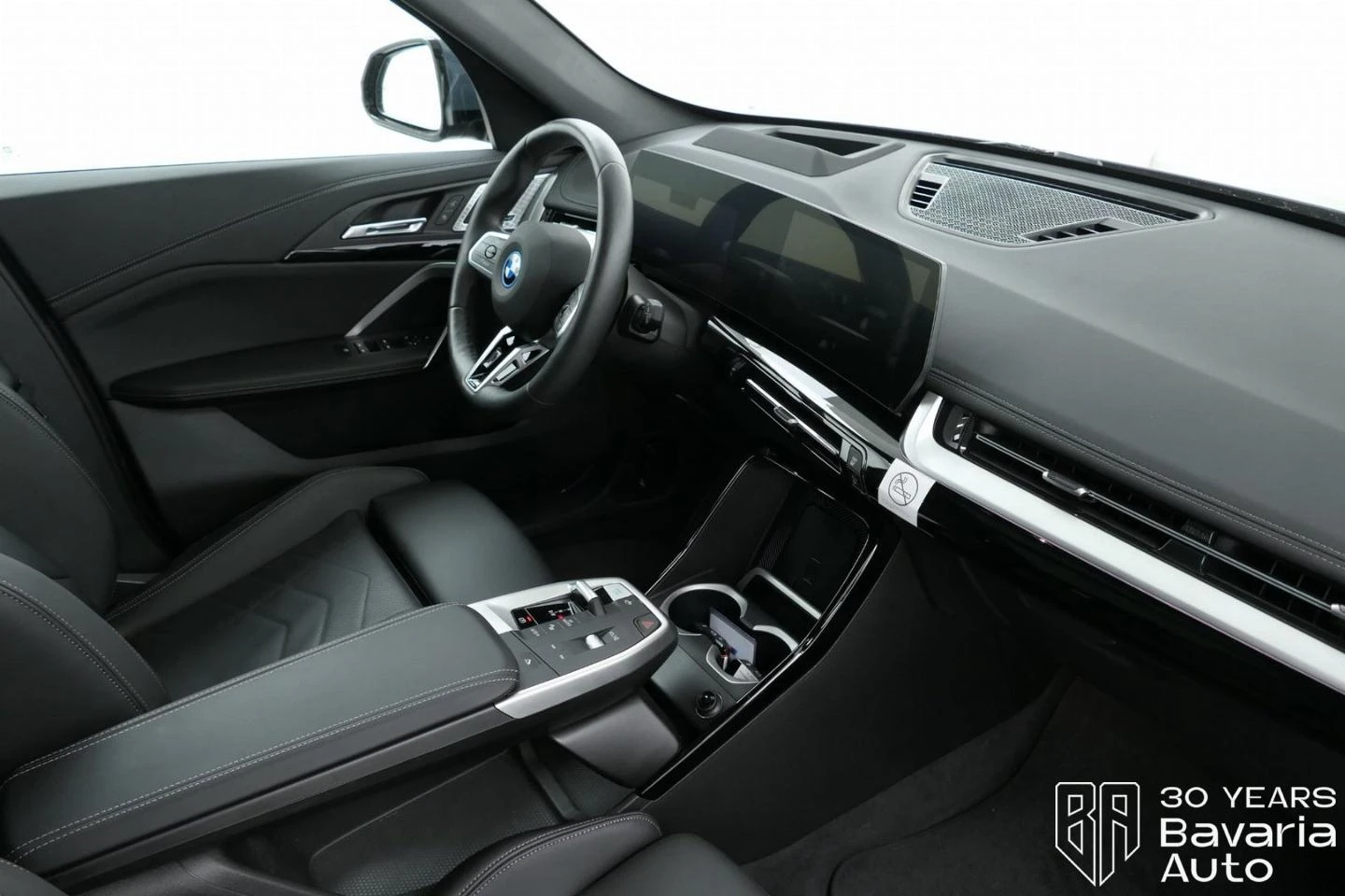 BMW iX1 30 xDrive M Sport Paket | Mobile.bg   7