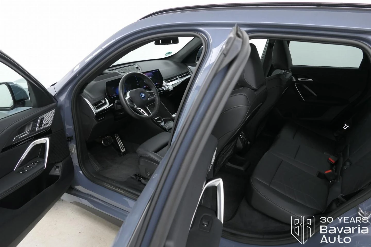 BMW iX1 30 xDrive M Sport Paket | Mobile.bg   5