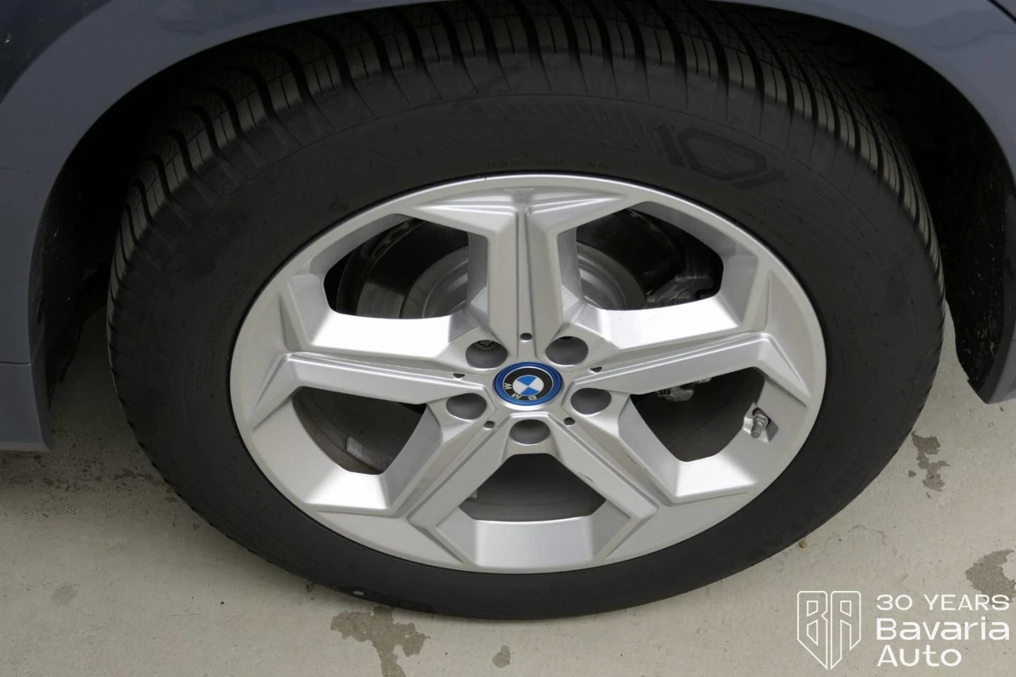 BMW iX1 30 xDrive M Sport Paket | Mobile.bg   17