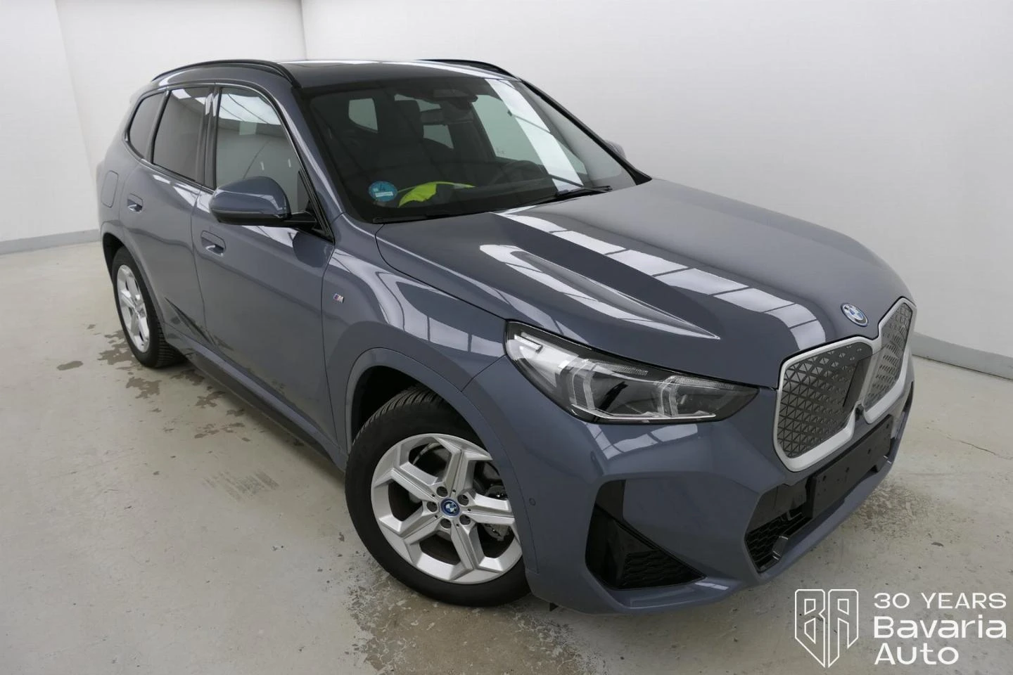 BMW iX1 30 xDrive M Sport Paket | Mobile.bg   4