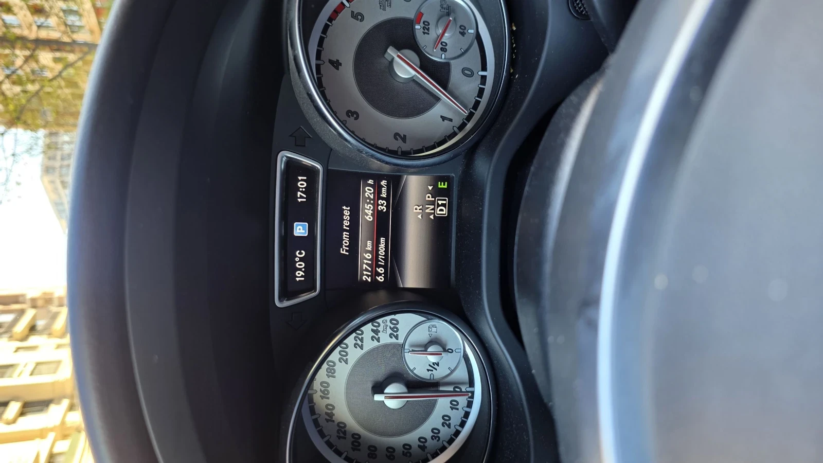 Mercedes-Benz GLA 200, снимка 10 - Автомобили и джипове - 54248035