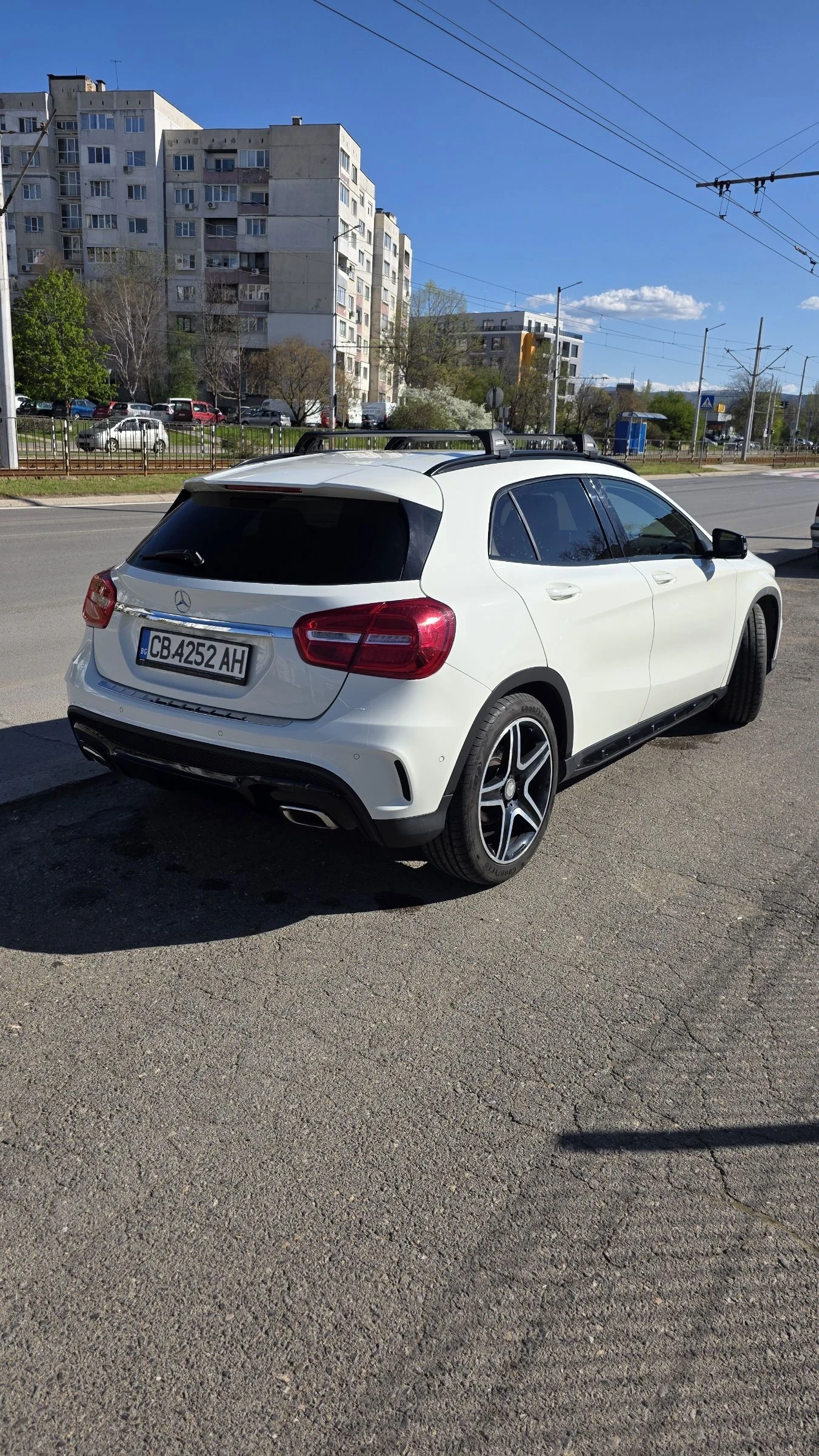 Mercedes-Benz GLA 200, снимка 3 - Автомобили и джипове - 54248035