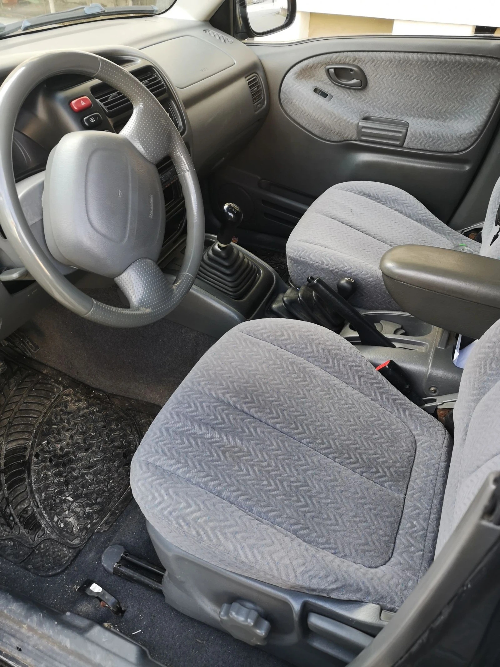 Suzuki Grand vitara, снимка 12 - Автомобили и джипове - 54306224