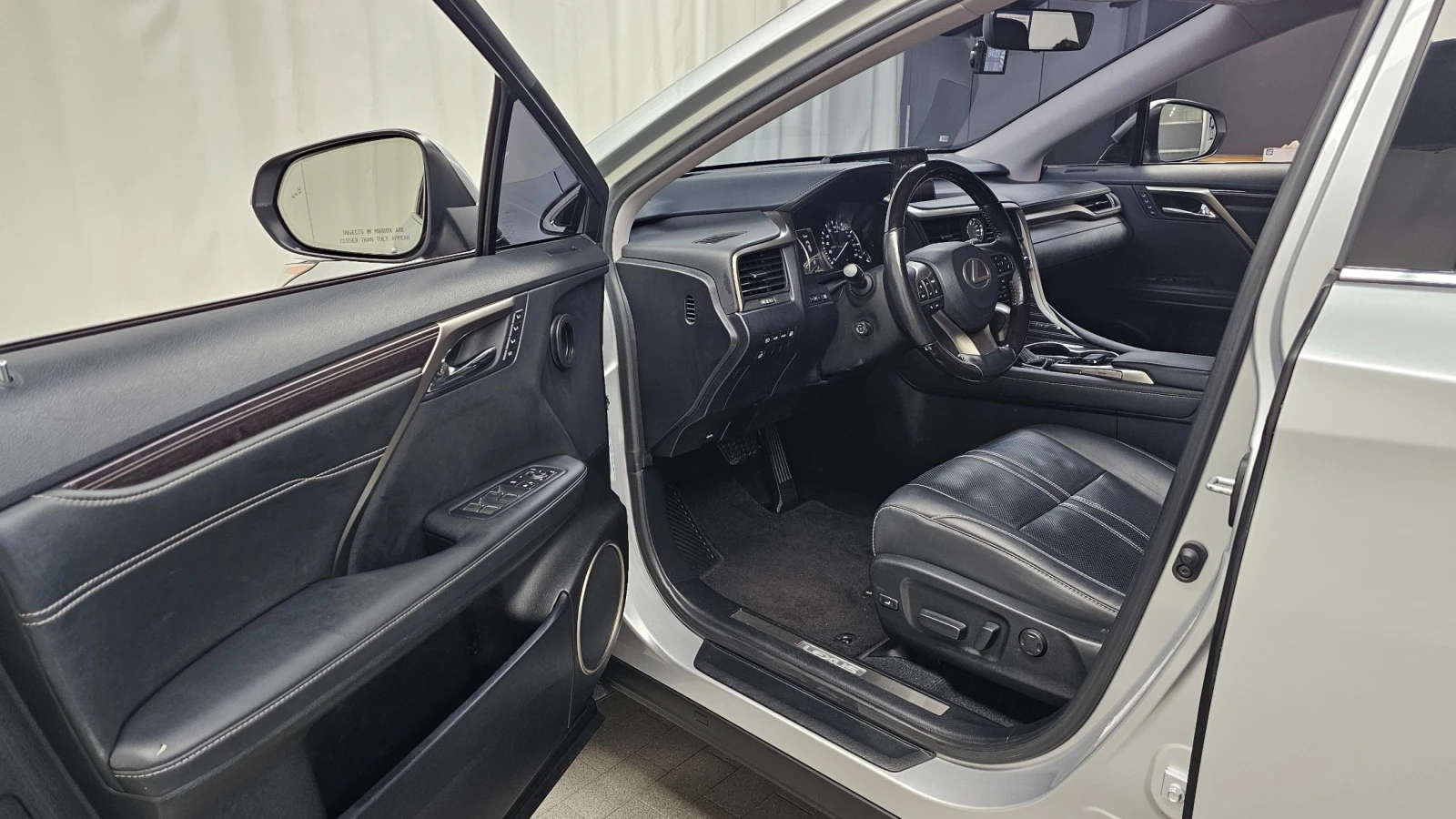 Lexus RX 450h RX450h Executive | HUD | MEMORY | Hybrid, снимка 16 - Автомобили и джипове - 55069954