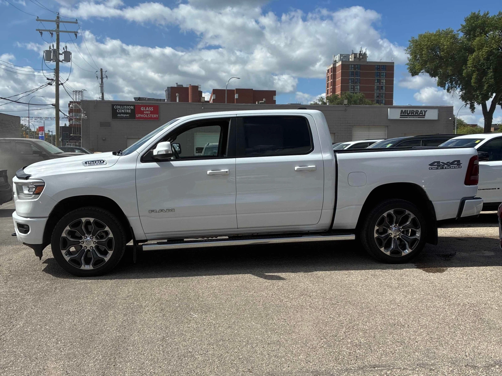 Dodge RAM 1500 * Big Horn * CARFAX * БЕЗ ПЪРВОНАЧАЛНА ВНОСКА, снимка 2 - Автомобили и джипове - 55842615
