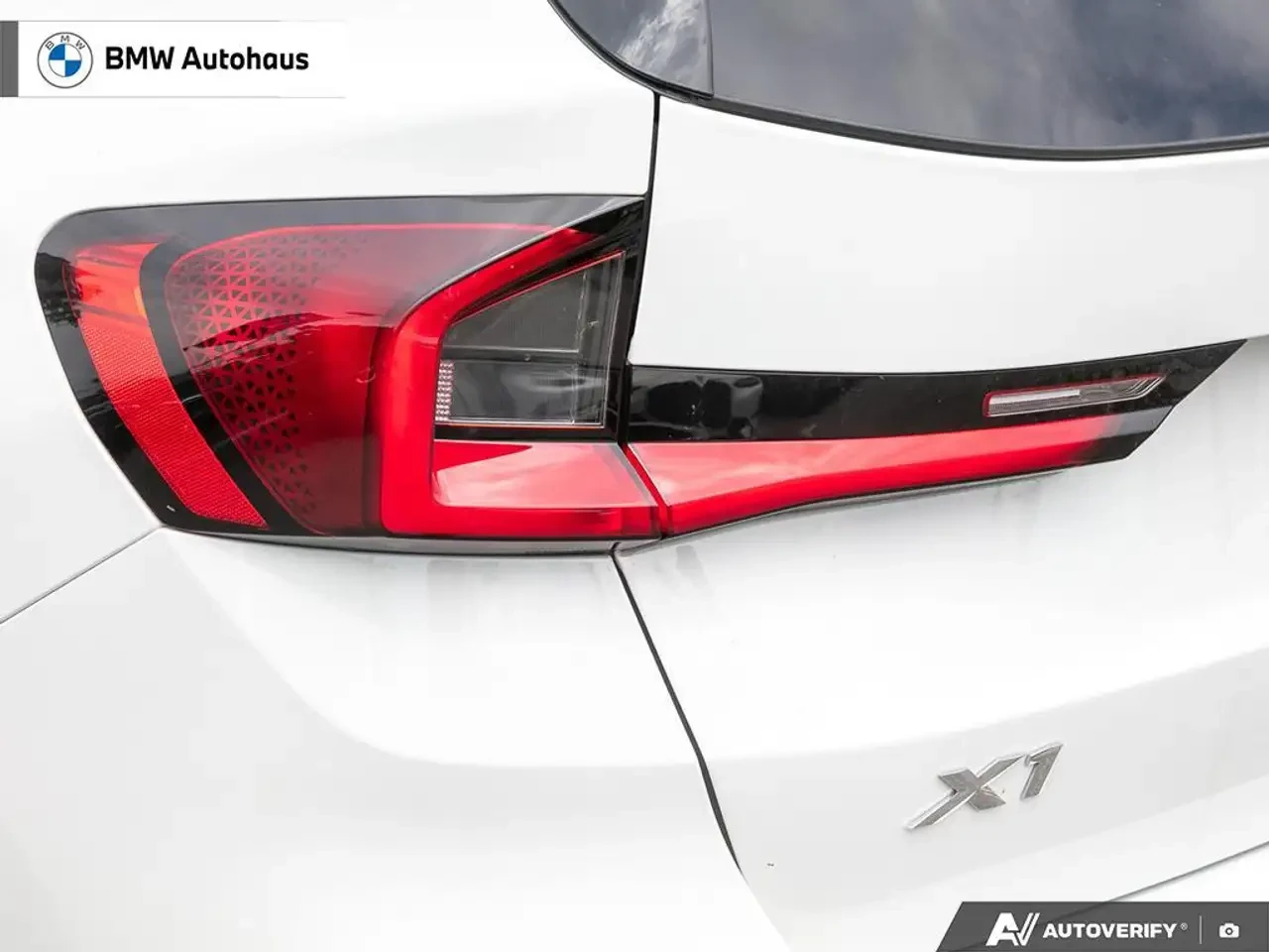 BMW X1 xDrive28i PREMIUM ESSENTIAL | UNIVERSAL GARAGE | Mobile.bg � ����������� 12