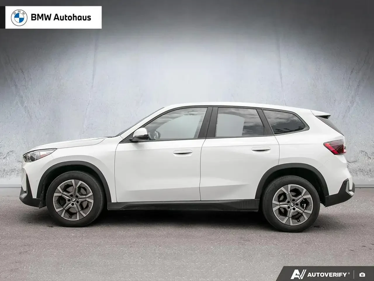 BMW X1 xDrive28i PREMIUM ESSENTIAL | UNIVERSAL GARAGE | Mobile.bg � ����������� 3