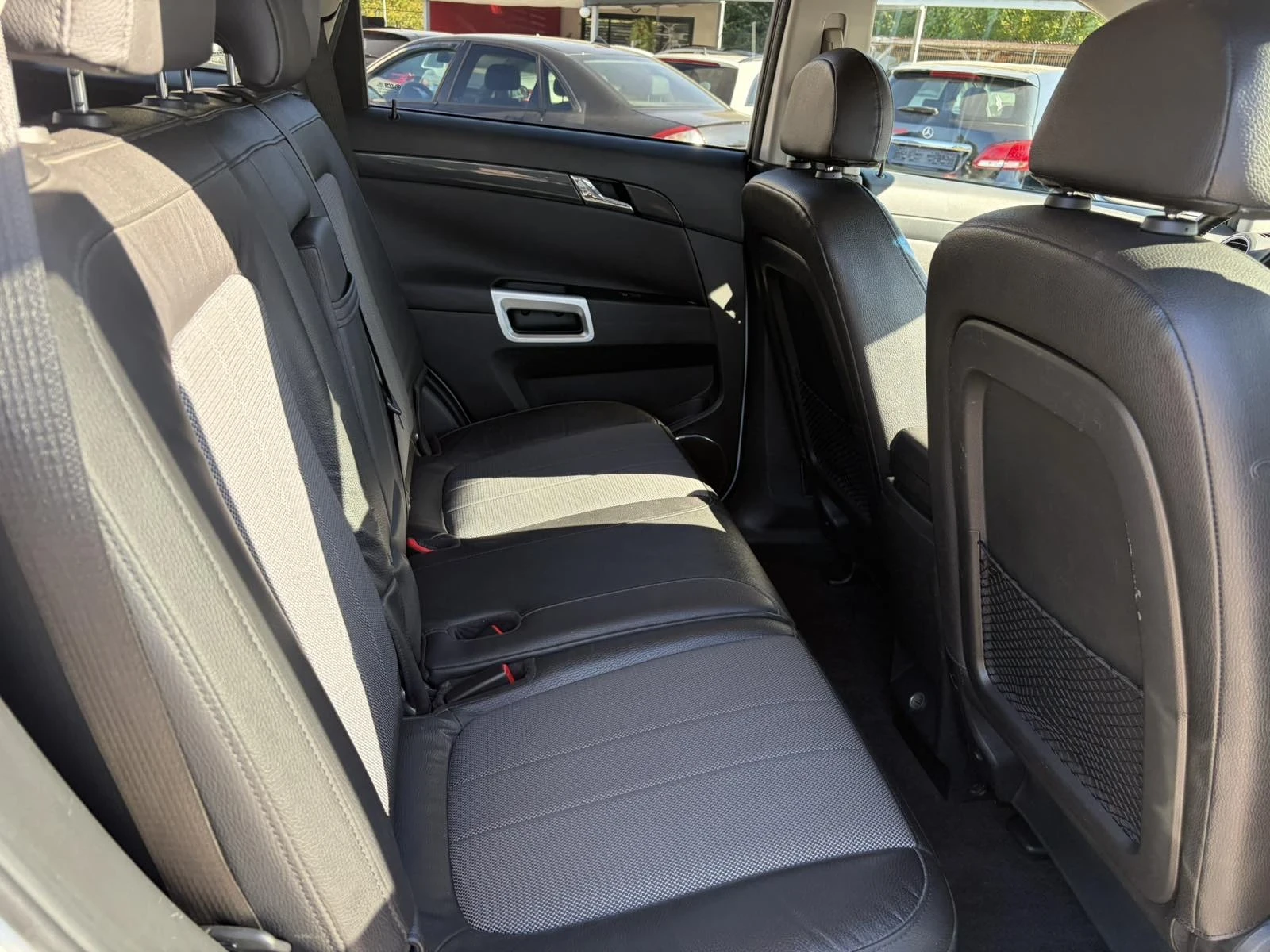 Opel Antara COSMO PLUS, снимка 11 - Автомобили и джипове - 56384451