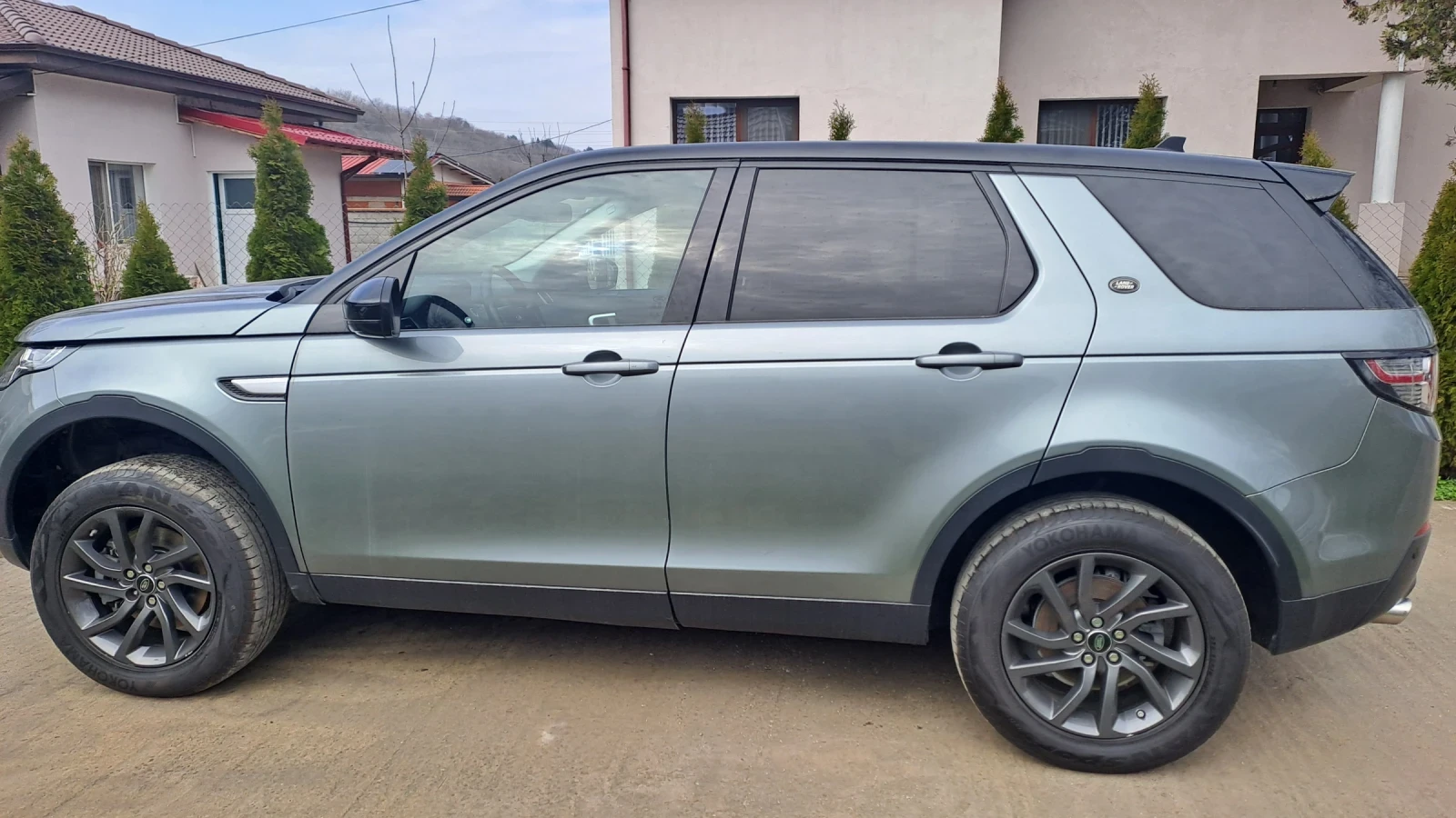 Land Rover Discovery Sport, снимка 5 - Автомобили и джипове - 56571081