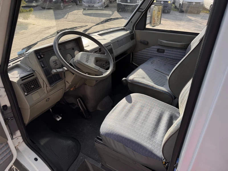 Iveco Daily 35-8 3.90м., снимка 13 - Бусове и автобуси - 48699759