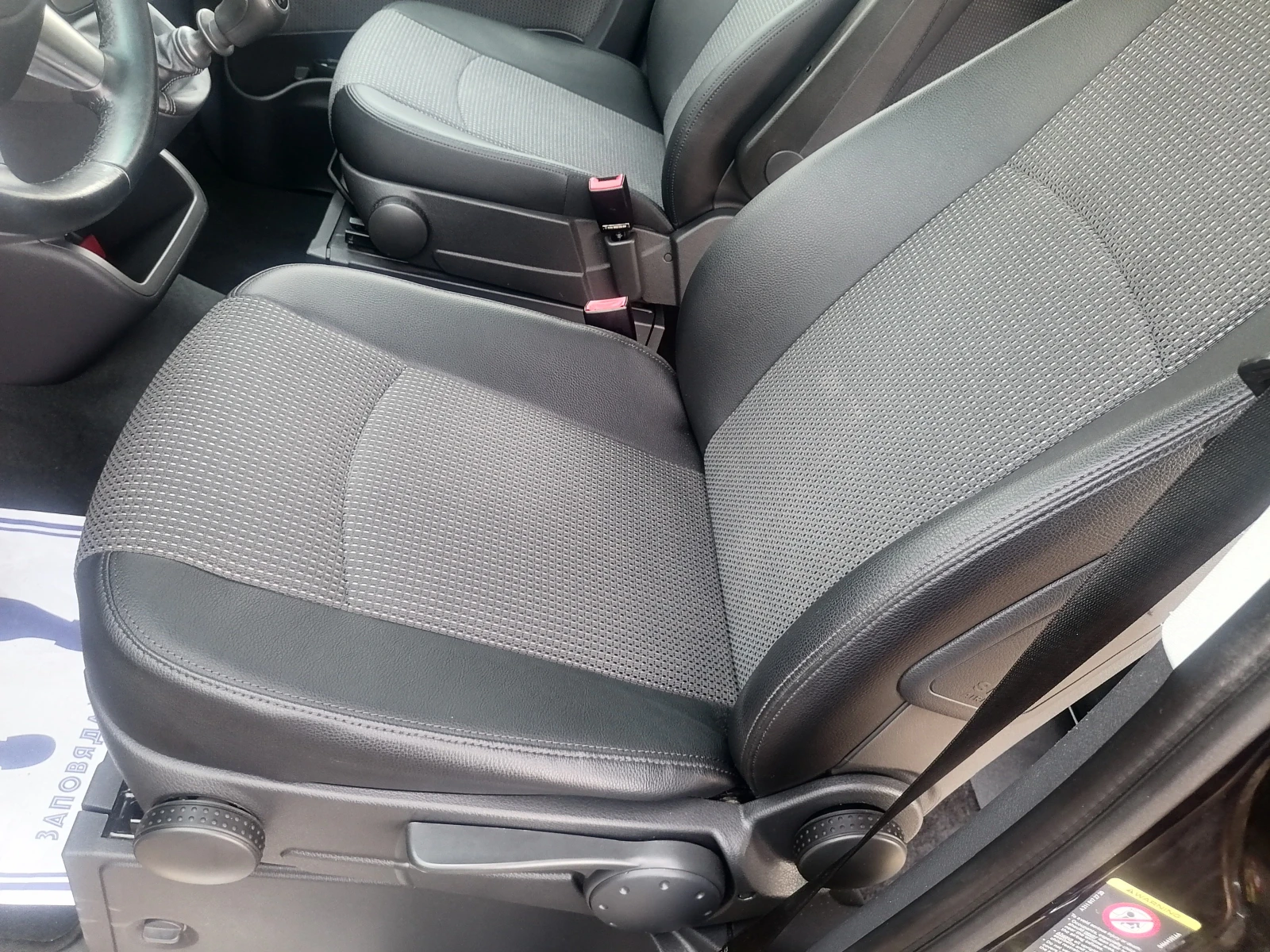 Mercedes-Benz Viano 2.2 CDI - изображение 6