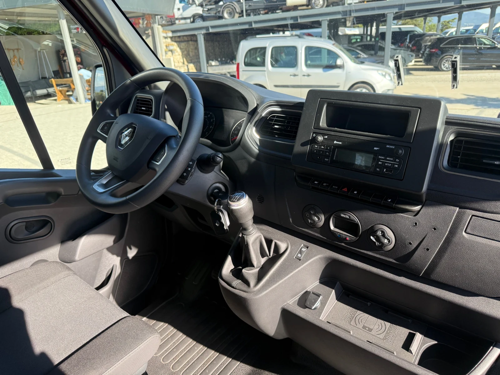 Renault Master 2.3dCI до 3.5т. Климатроник Euro 6 - New Model , снимка 11 - Бусове и автобуси - 55953258