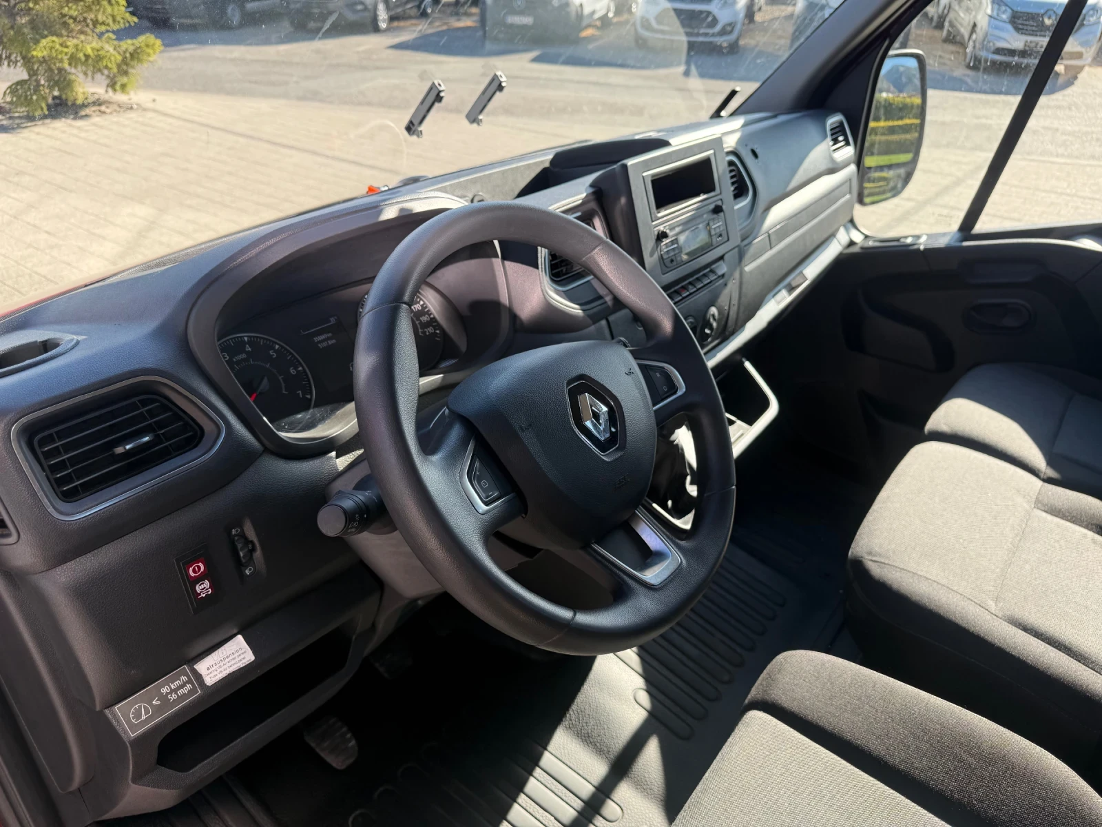 Renault Master 2.3dCI до 3.5т. Климатроник Euro 6 - New Model , снимка 15 - Бусове и автобуси - 55953258