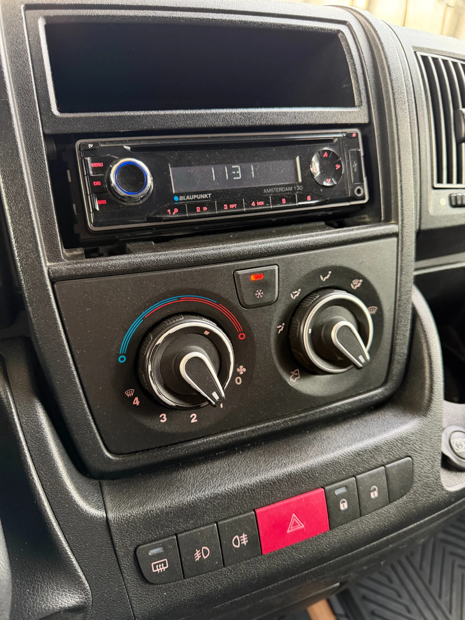 Peugeot Boxer, снимка 12 - Бусове и автобуси - 56724300