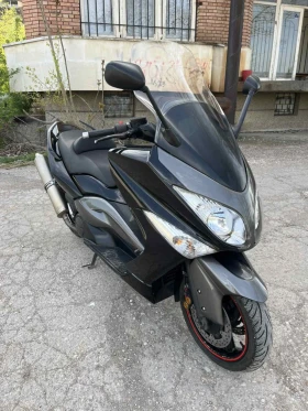  Yamaha T-max