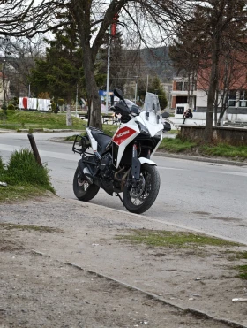 ������ Moto Morini X-Cape