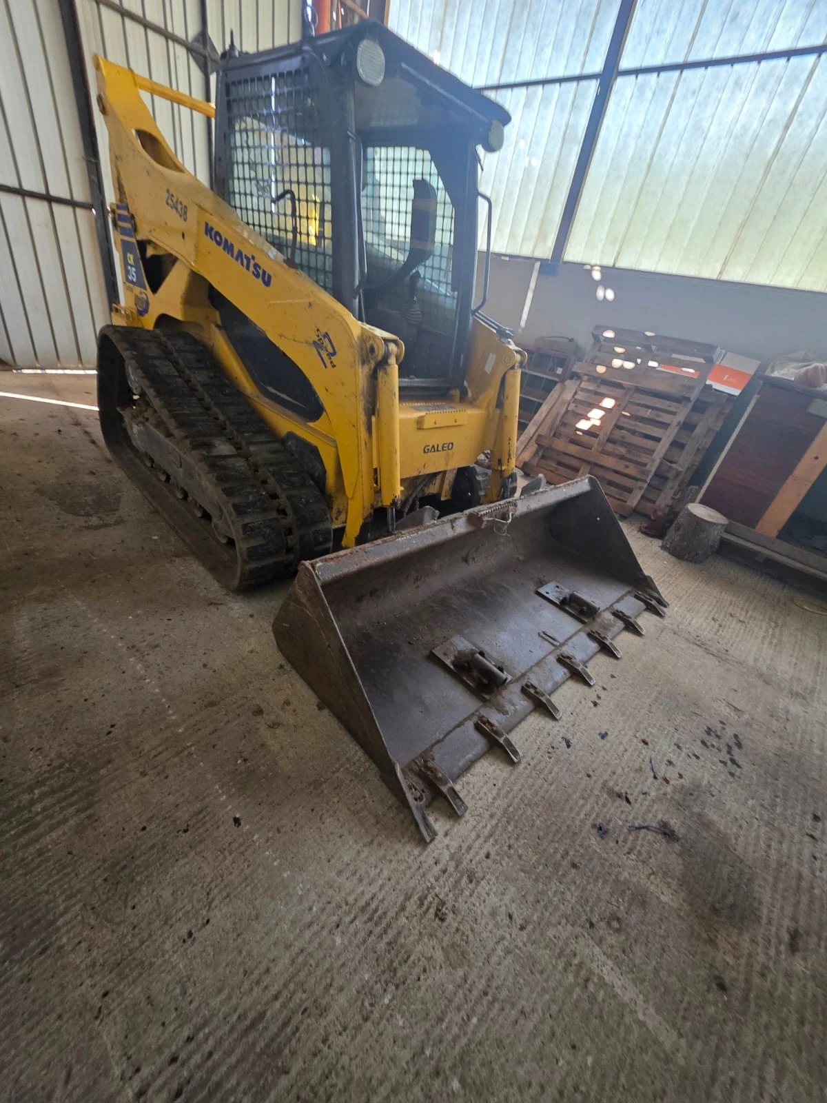 Мини челни товарачи Komatsu CK35, снимка 6 - Индустриална техника - 54158384