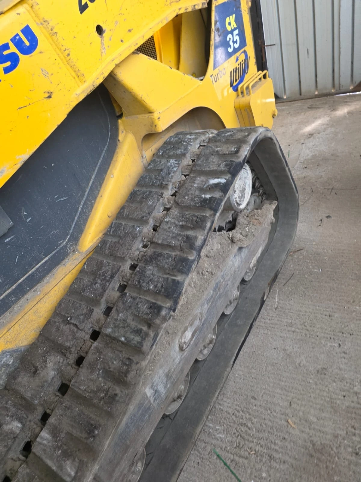 Мини челни товарачи Komatsu CK35, снимка 10 - Индустриална техника - 54158384