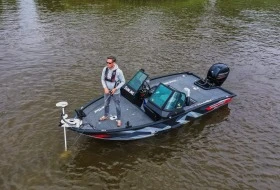 Лодка Vboats Fishpro X5, снимка 1