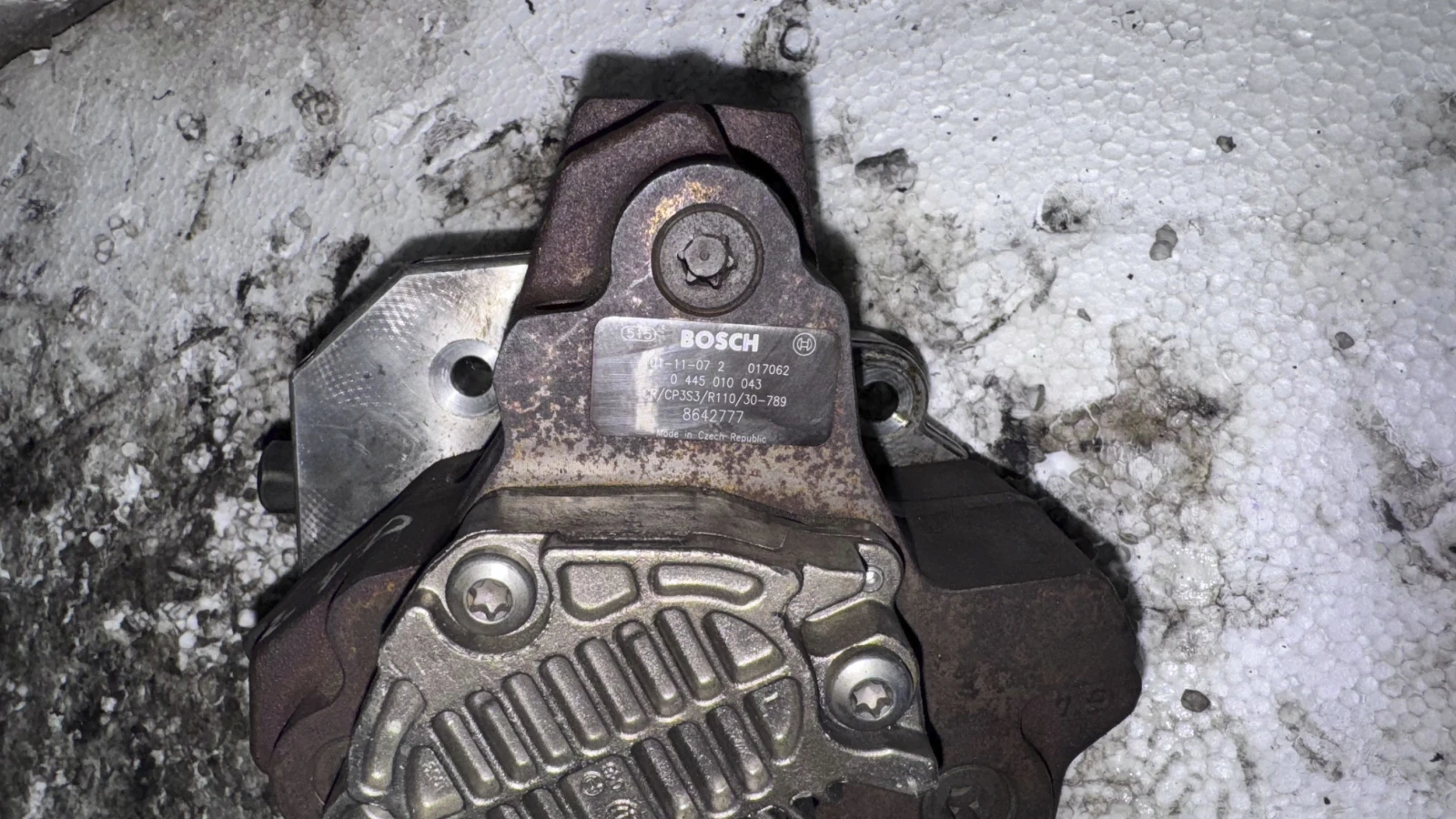 ����� �� ������ �������� (���) �� Kia Sorento 2007 - 0445 010 052 , 33100-4A000 | Mobile.bg � ����������� 2