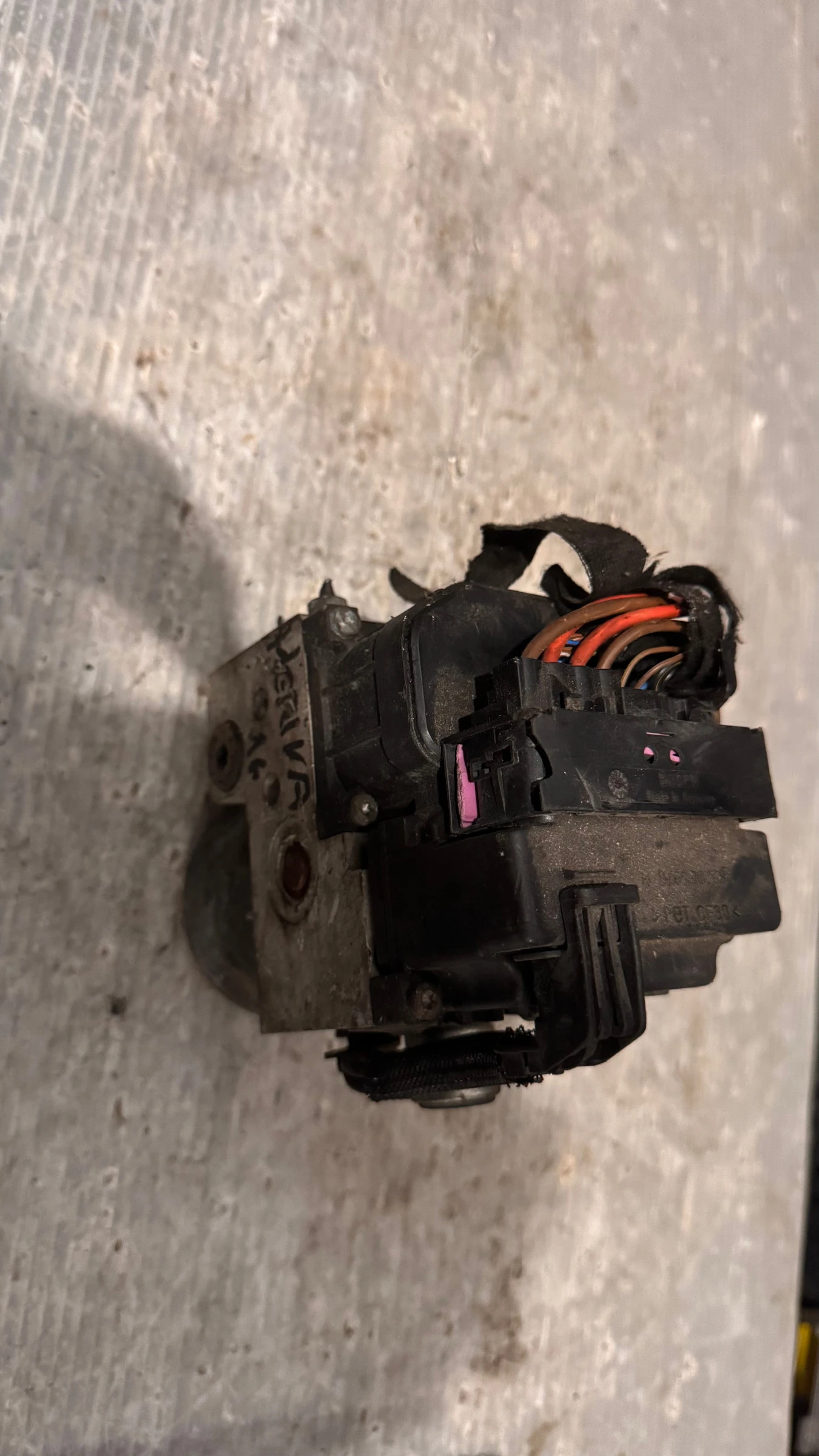 ABS  / ABS   Opel Meriva - 22738568502 6 /  0265216478 | Mobile.bg   1