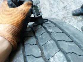 Гуми, снимка 5