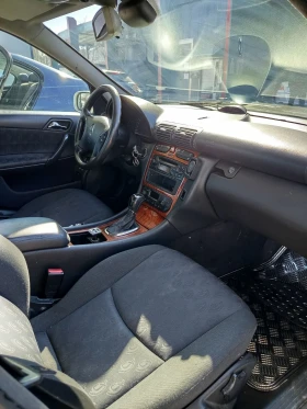 Mercedes-Benz C 220, снимка 6