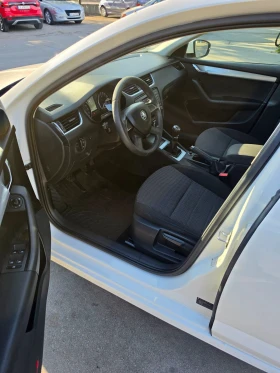 Skoda Octavia 1.6 TDi 4х4, снимка 10