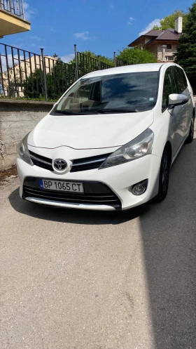 Обява за продажба на Toyota Verso 1.6 D4D Камера Navi ~11 500 лв. - изображение 1