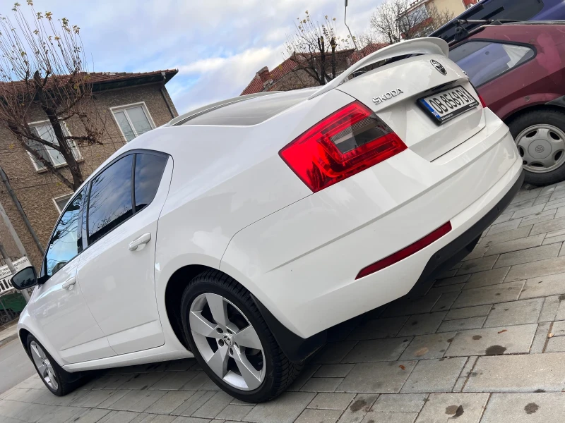 Skoda Octavia Ambition Plus, снимка 7 - Автомобили и джипове - 48778771