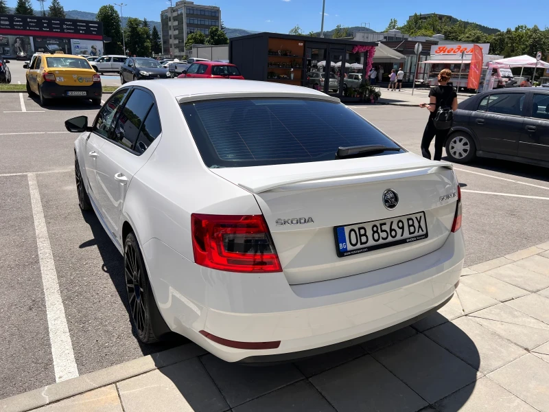 Skoda Octavia Ambition Plus, снимка 4 - Автомобили и джипове - 48778771