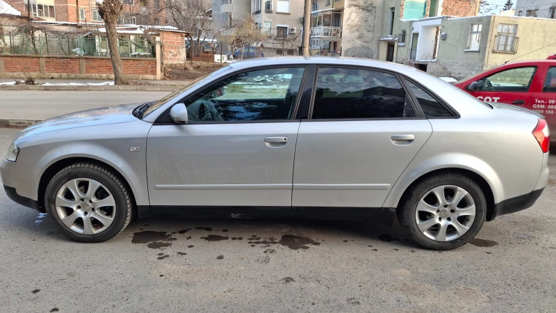 Audi A4 1.9 101к.с ТДИ, снимка 3 - Автомобили и джипове - 49236384