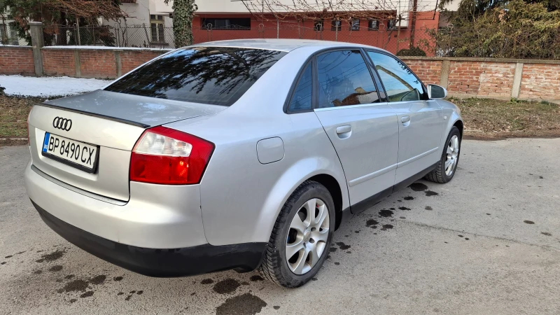 Audi A4 1.9 101к.с ТДИ, снимка 6 - Автомобили и джипове - 49236384