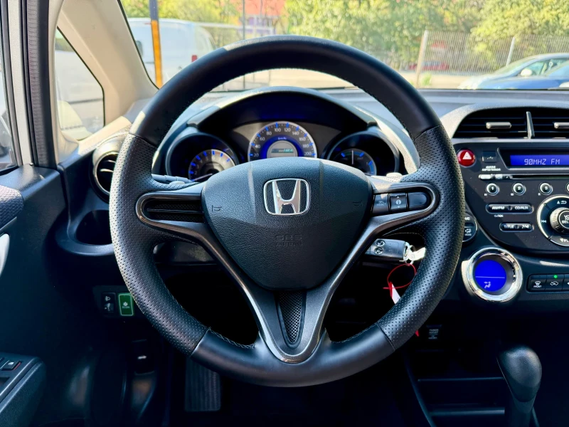 Honda Jazz 1.4 Hybrid &#127464;&#127469;, снимка 8 - Автомобили и джипове - 50188327
