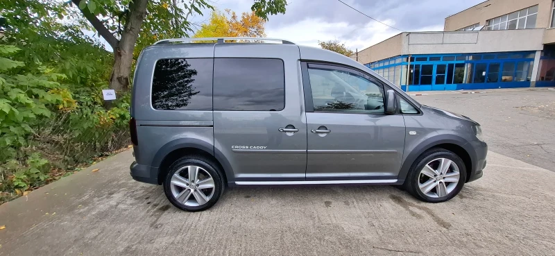 VW Caddy Cross, снимка 3 - Автомобили и джипове - 52089371