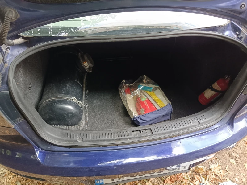 Mazda 3, снимка 3 - Автомобили и джипове - 52368886